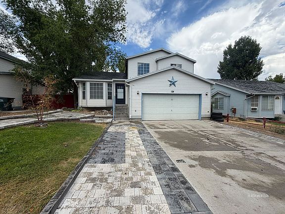 2nd image of 124 Forest Ln