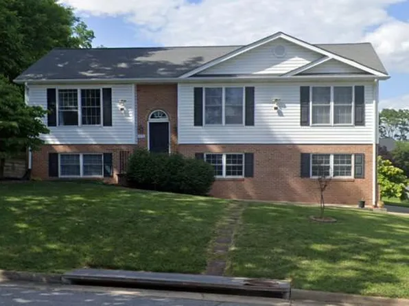 1670 Fort Braddock Ct, Winchester, VA 22601