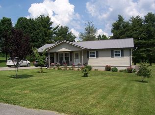 1455 Benton Looper Rd, Monterey, TN 38574