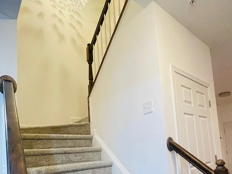 10340 Bridle Ct — Photo 20