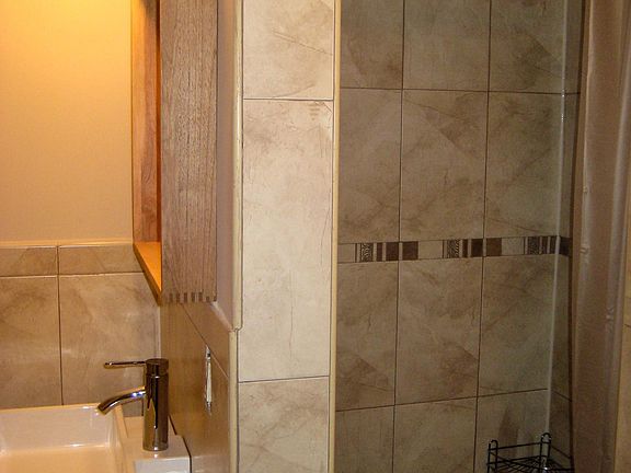 5th image of 339 Pacific Ave #1