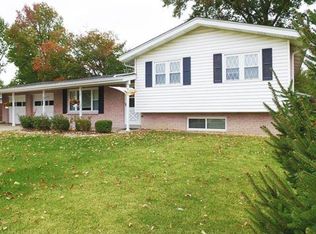 4802 Pierce Ln, Godfrey, IL