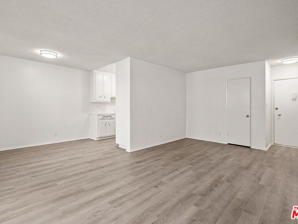 1st image of 1236 McClellan Dr APT 6