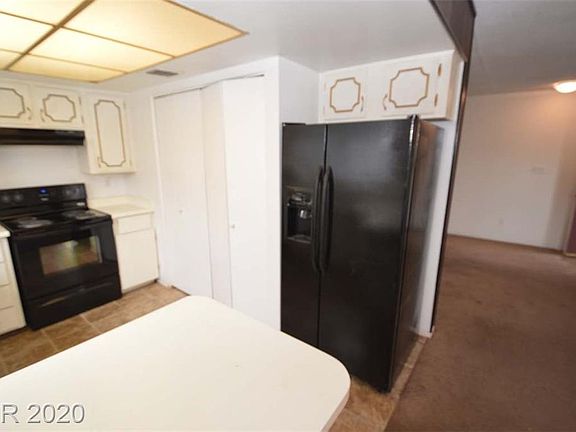 5th image of 4607 Monterey Cir Unit 1