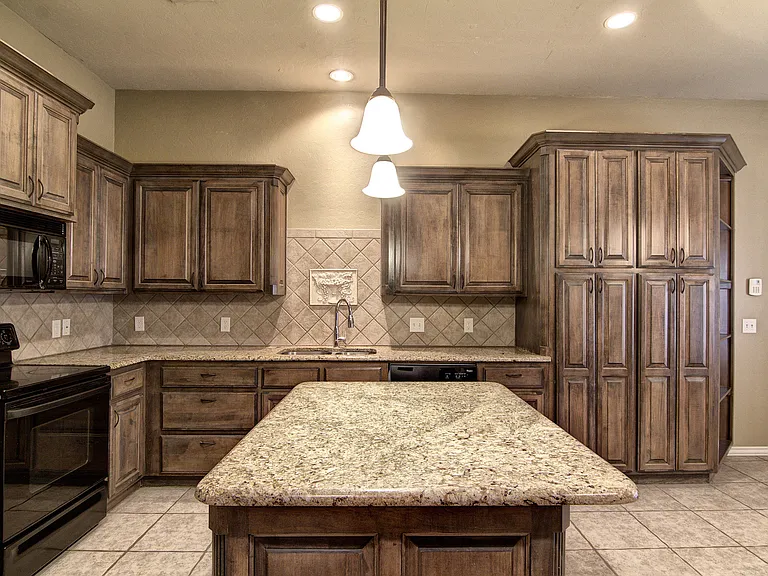 15705 Himalaya Rdg — Photo 10