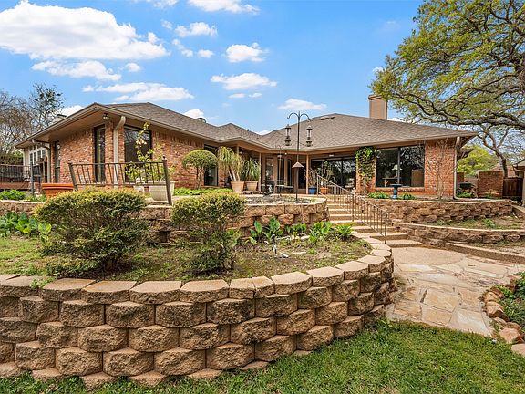 3rd image of 99 Sugar Creek Pl