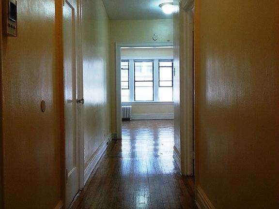 2nd image of 840 Kennedy Blvd APT 408