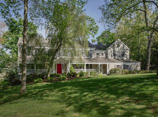 1 Robin Ct, Morristown, NJ 07960