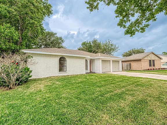 5th image of 3814 Maplewood Dr