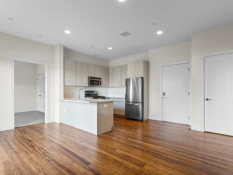 24 N Main St #2F — Photo 3