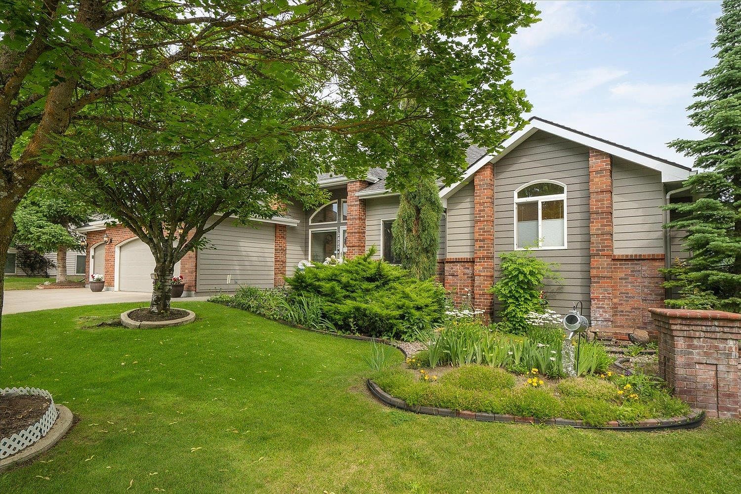 2423 S Starlight Ln, Greenacres, WA 99016 Zillow