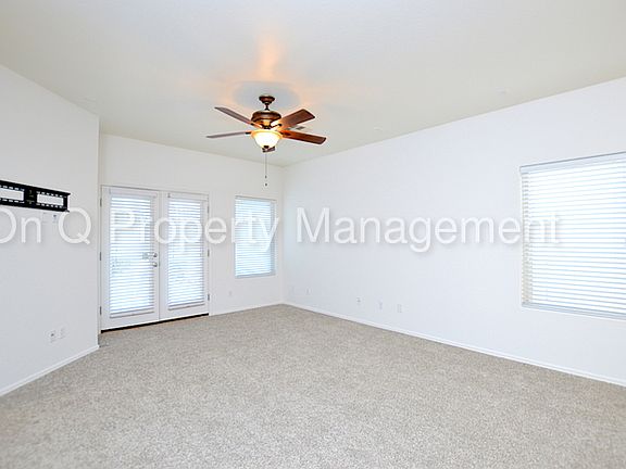 4th image of 1168 E Daisy Way