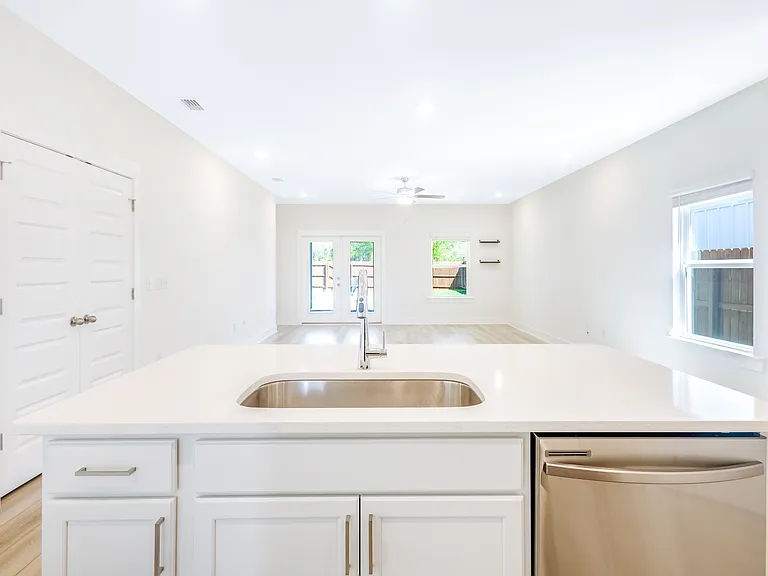 5320 Cornwall Dr — Photo 15