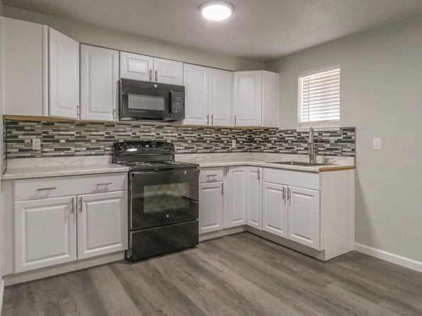 880 N Pershing St #3