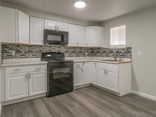 PER880, 880 N Pershing St #3, Mount Angel, OR 97362