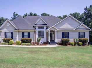 19 Sassafras Trl NE, Cartersville, GA 30121