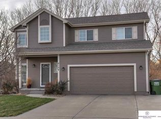 6104 S 190th Ter, Omaha, NE 68135