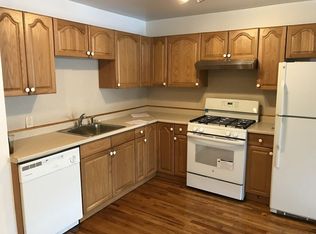 3242 36th St, Astoria, NY 11106