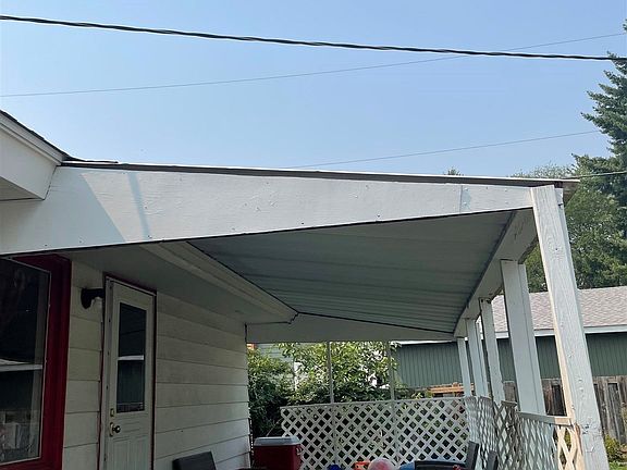4th image of 15305 E Broadway Ave