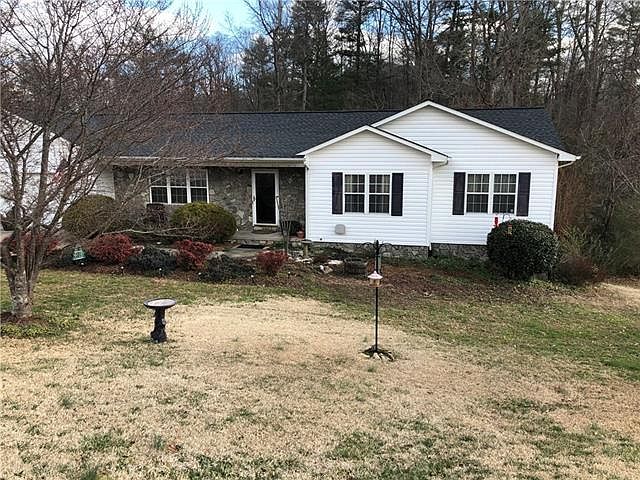 1st image of 745 Hibriten Dr SE