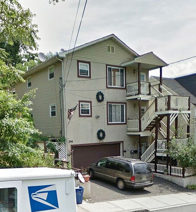 2nd image of 242-244 West Broadway