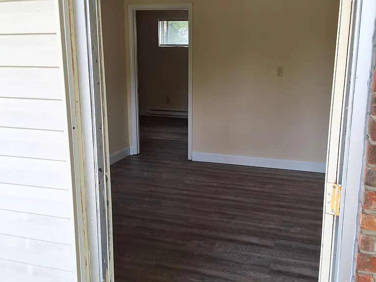 800 Huffine Rd #6 — Photo 7