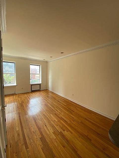 1st image of 746 10th Ave APT 4N