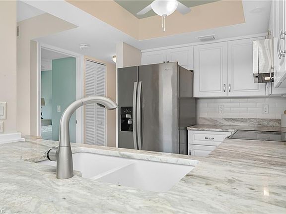 2nd image of 330 Kon Tiki DR #B4