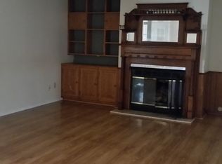 120 Poinsetta Cir, Terrell, TX 75160