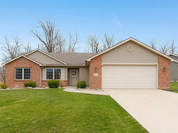 238 Broadmore Cir, Angola, IN 46703