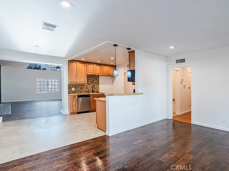 7965 Quimby Ave — Photo 2