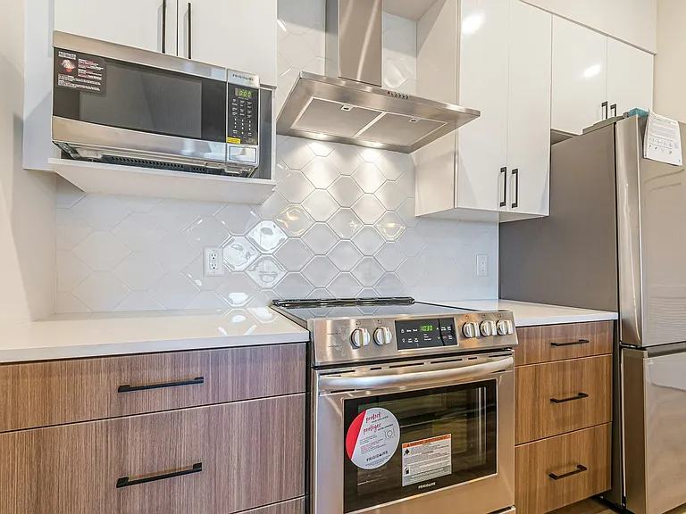 112 Rogers St NE #601 — Photo 4