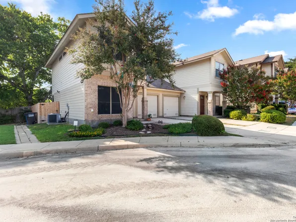 6210 W Jolie Ct, San Antonio, TX 78240