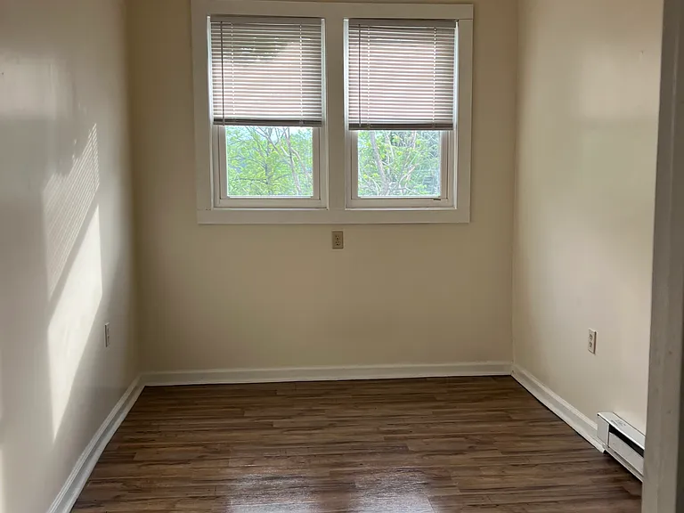 45 Summit Ave — Photo 16