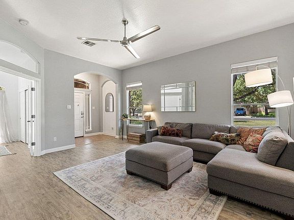 5th image of 10336 Channel Island Dr