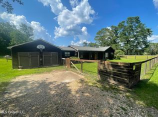 11421 Highway 485, Philadelphia, MS 39350
