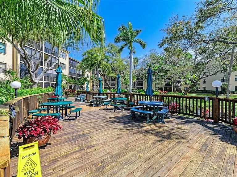 515 30th Ave W #H201 — Photo 37