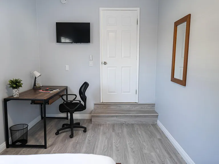 1507 S Roosevelt Ave — Photo 15