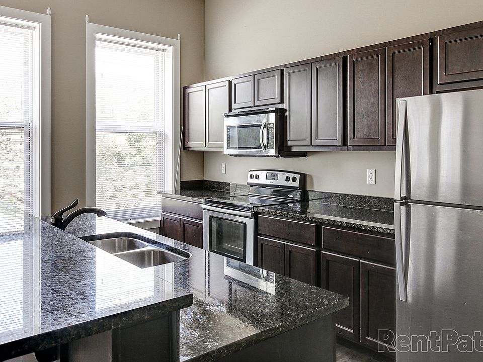 Stainless Steel Appliances!