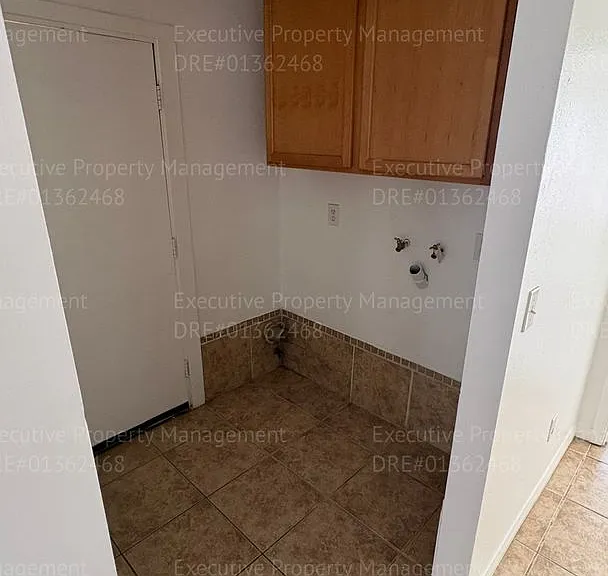 1118 Chico St — Photo 29
