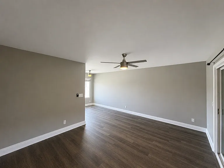 3535 Madison Ave #214 — Photo 3