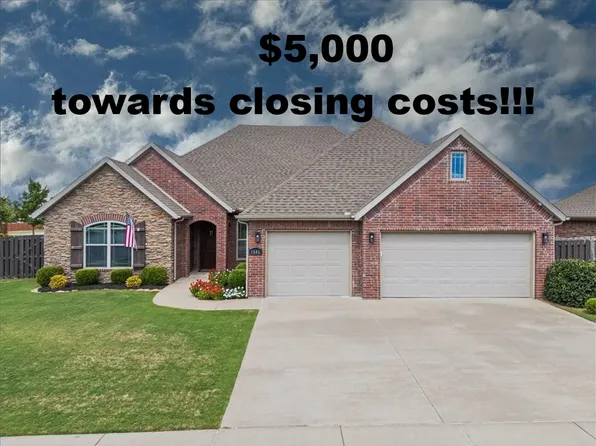 4846 W Wales Dr, Fayetteville, AR 72704