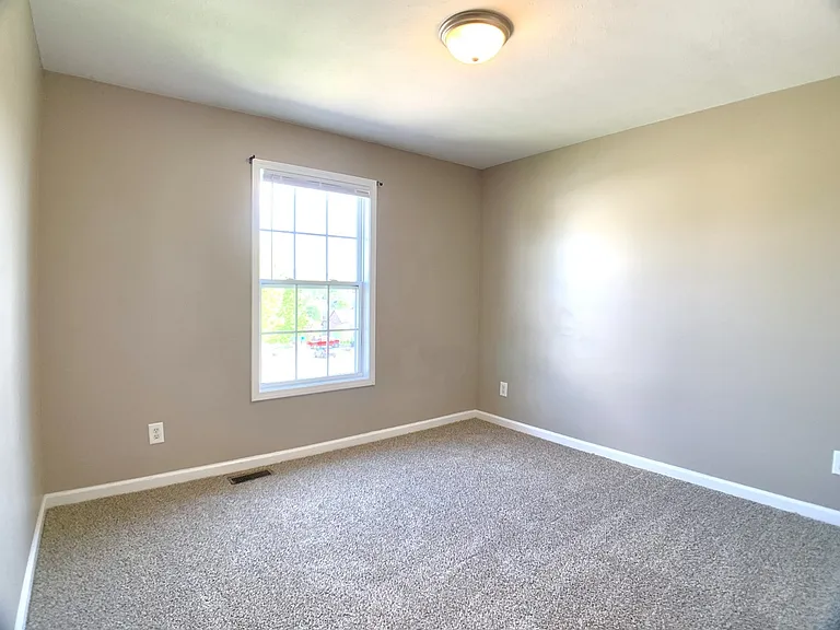1724 Flagstone Dr — Photo 15