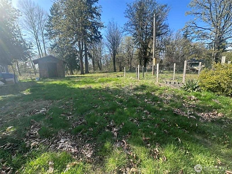 5th image of 12843 175th Avenue SE