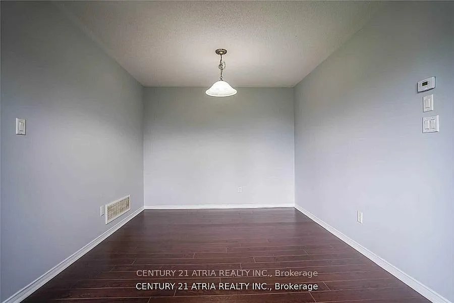 4 bed, $3,300 — Photo 2