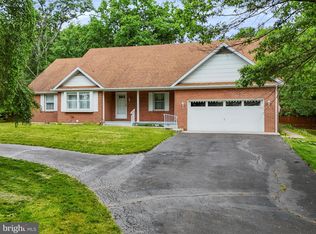 617 Crest Dr, Cumberland, MD 21502