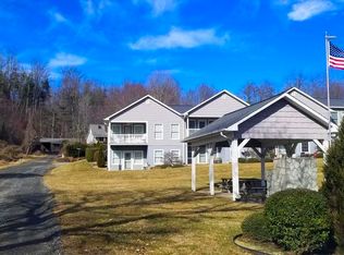 106 Amberwood Ln, Jefferson, NC 28640
