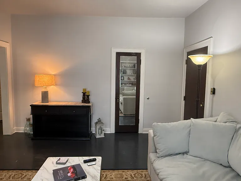 503 N Main St #B — Photo 3