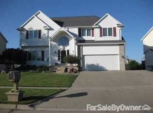1009 NE Harvey Cir, Grimes, IA 50111