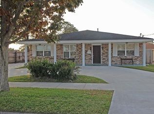 1300 Wisteria Dr, Metairie, LA 70005